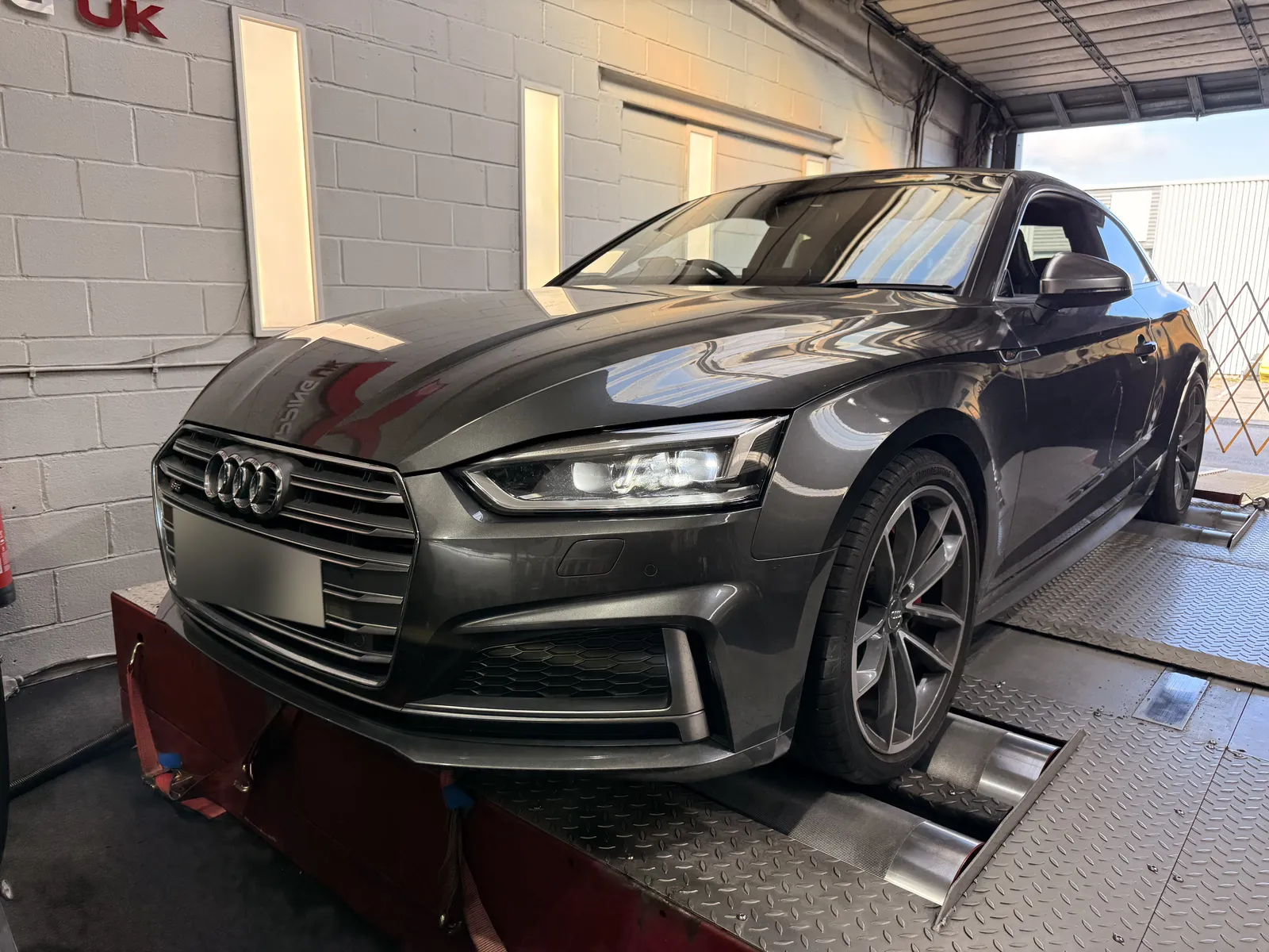 Audi S5 on the DC Remapping UK 4WD dyno