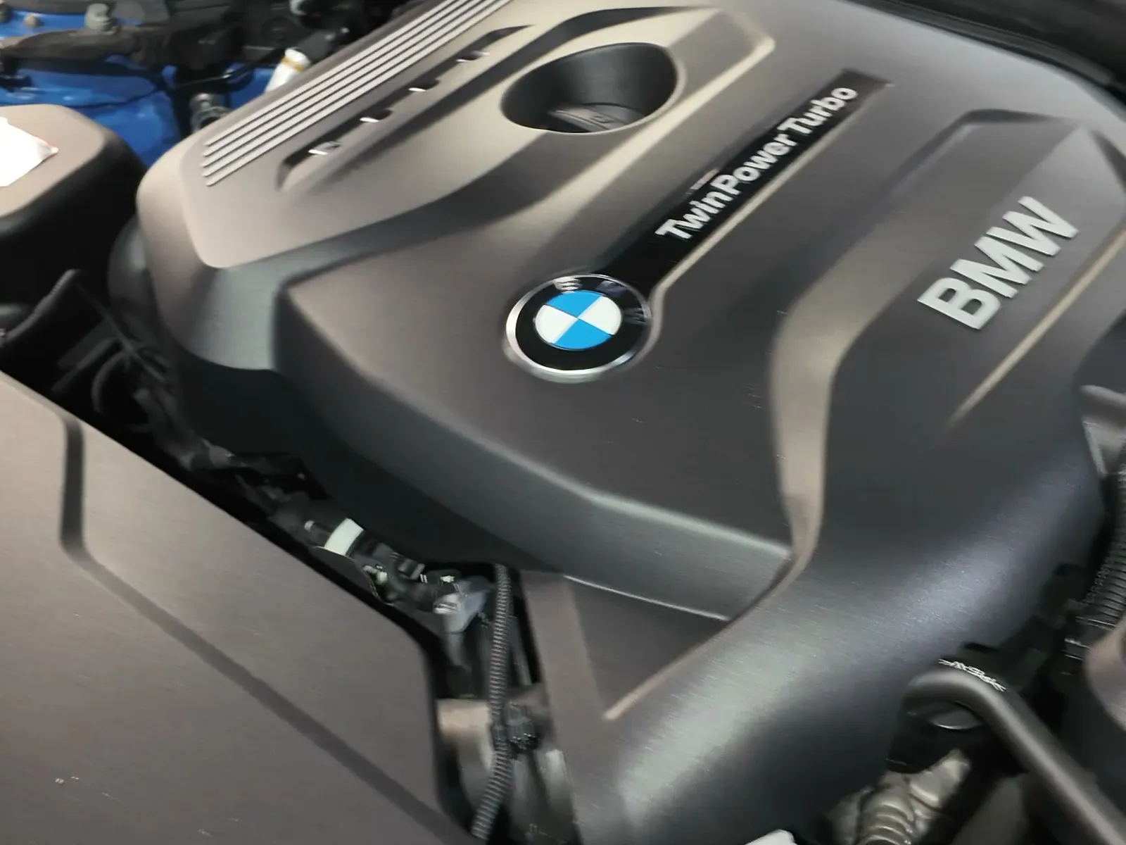 BMW 120i B48 engine bay