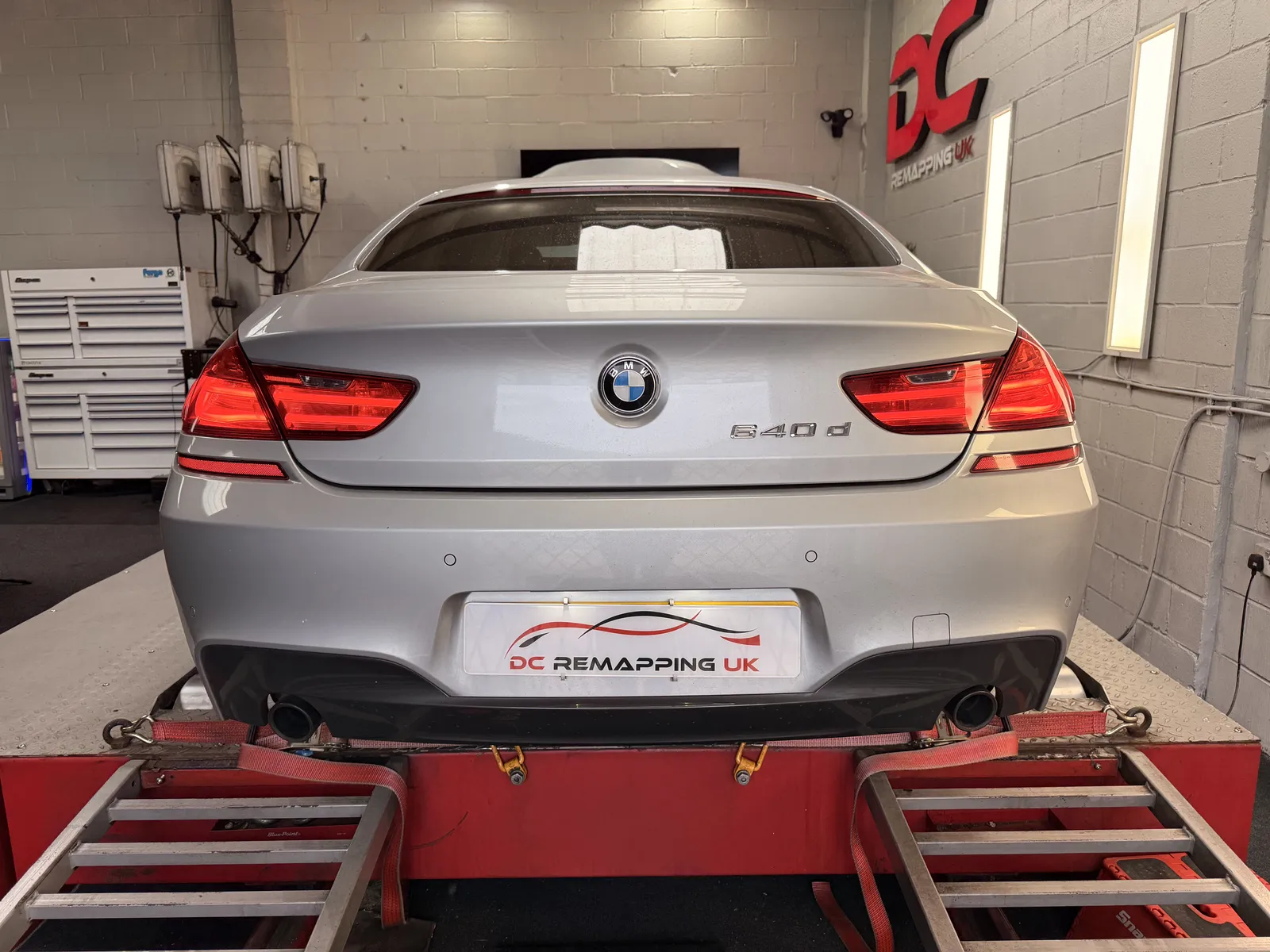 BMW 640d Gran Coupé rear view on the rollers