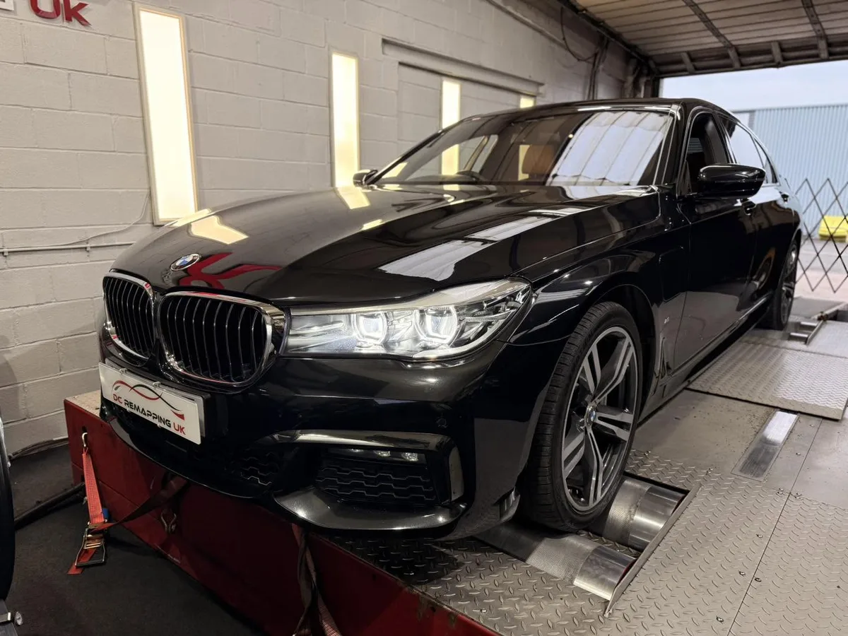 BMW 740Le hybrid on the 4WD linked dyno at DC Remapping UK
