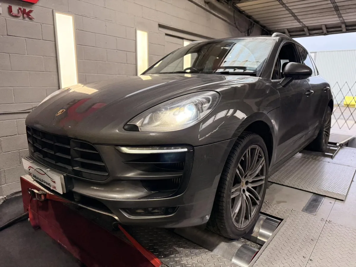 Porsche Macan S on the 4WD linked dyno at DC Remapping UK