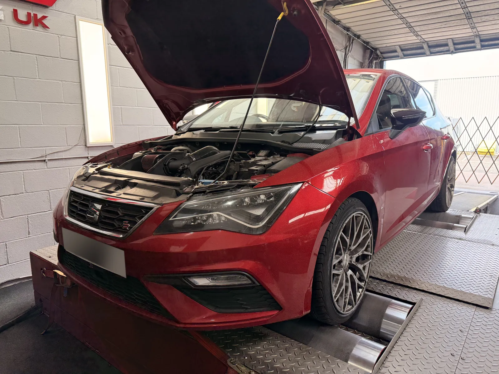 SEAT Leon FR on the DC Remapping UK 4WD dyno