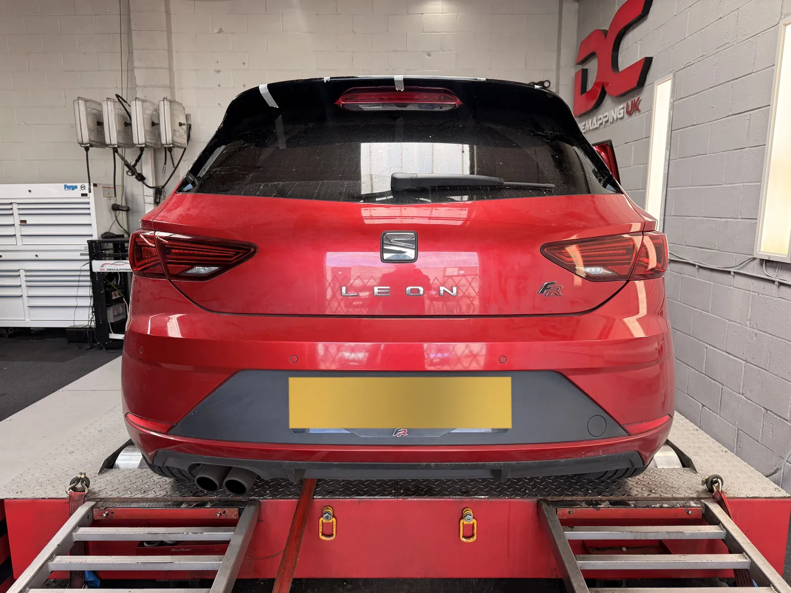 SEAT Leon FR rear view strapped to the dyno