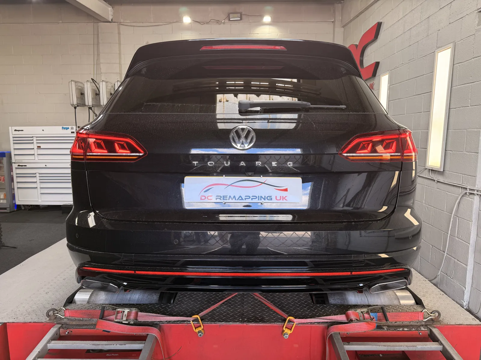VW Touareg V6 TDI rear view strapped to the dyno